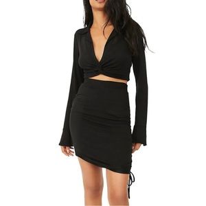 FREE PEOPLE - Clara 2-Piece
Twisted Top & Side-Drawstring Skirt Set